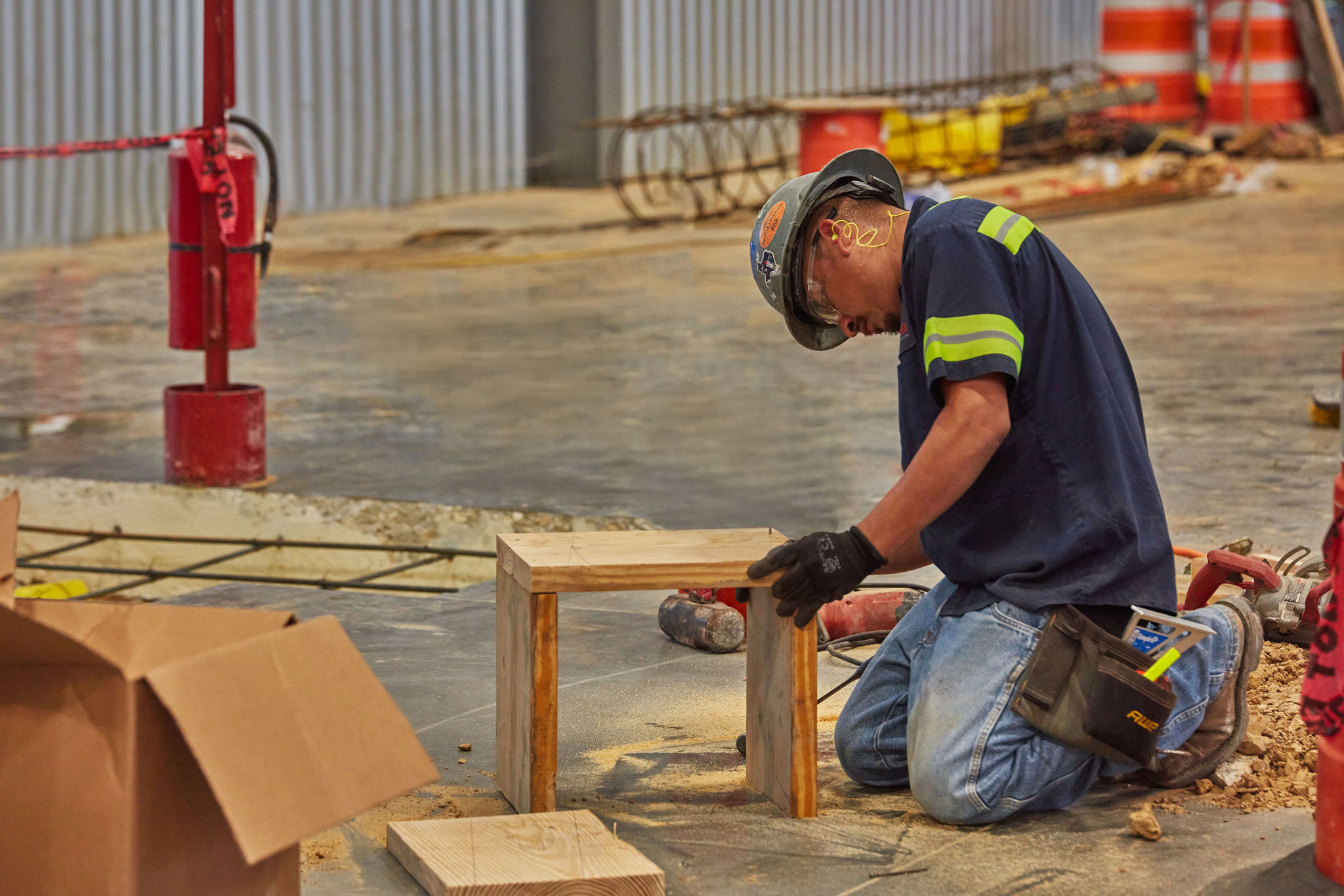 Concrete framing is a critical component of pouring concrete. After the concrete sawing and removal is completed, carpenters must build wooden forms to ensure the concrete pour goes off without issues.
